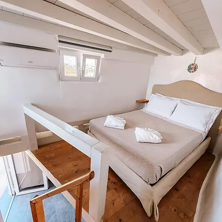 Crystal Aparthotel 4*