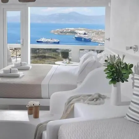 Crystal Aparthotel 4*