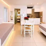 Apartahotel Crystal 4*