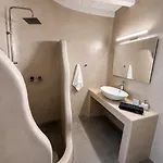 Aparthotel Crystal