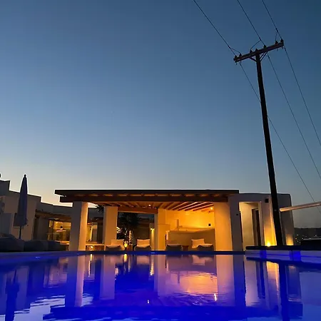 Crystal Apartahotel 4*