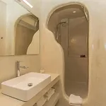 Crystal Lägenhetshotell