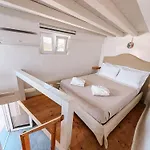 Crystal Lägenhetshotell 4*