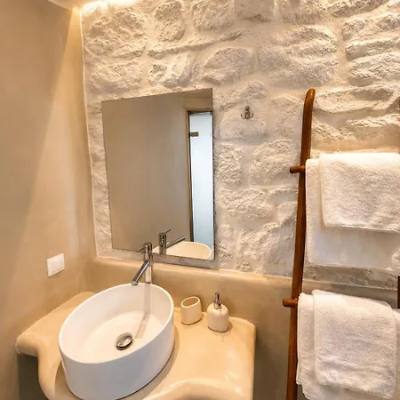 Aparthotel Crystal