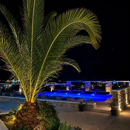 Aparthotel Crystal 4*