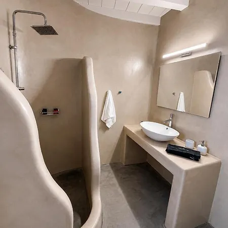 Aparthotel Crystal
