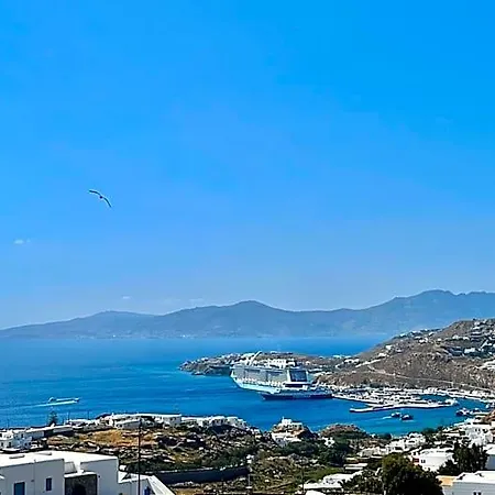 Crystal Aparthotel 4*